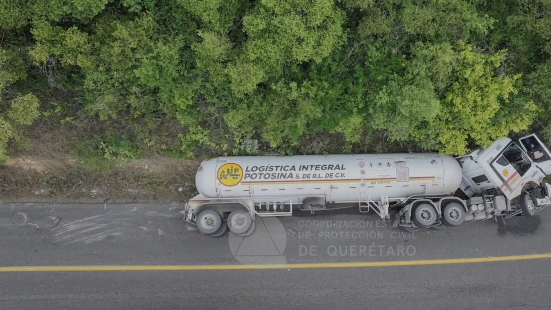 Se mantienen cierre preventivo en la carretera a Landa de Matamoros