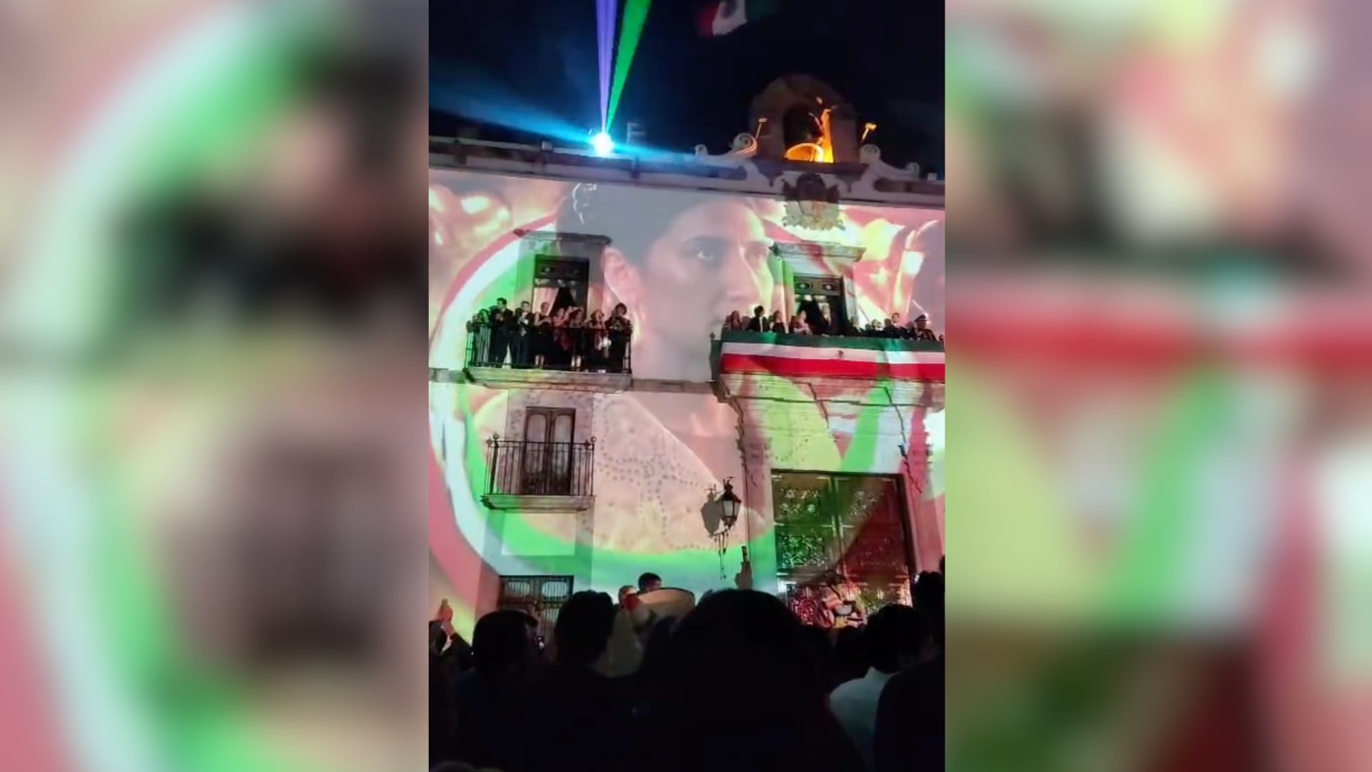 ¡A viva voz y con Plaza de Armas llena! Así festejaron los queretanos el Grito de Independencia